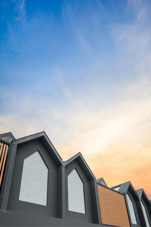 Appartement Nidhra นิทรา à Ban Lat Krachaeng Extérieur photo